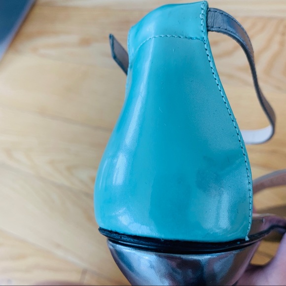 GIORGIO ARMANI turquoise print sandals - Picture 4 of 5